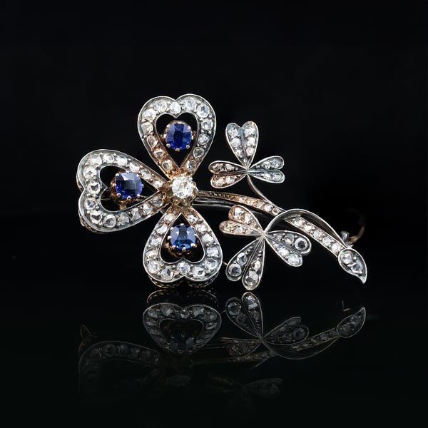 VICTORIAN SAPPHIRE & DIAMOND CLOVER BROOCH CIRCA 1890