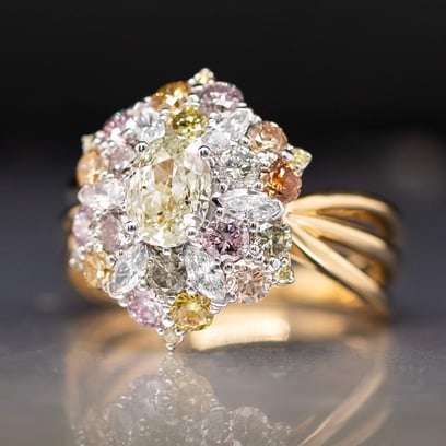 ECHUNGA ‘FIREWORK” COLOURED DIAMOND RING, TOTAL DIAMOND WEIGHT = 2.77CT