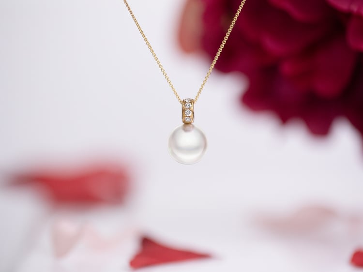 Luminosity Pearl Pendant