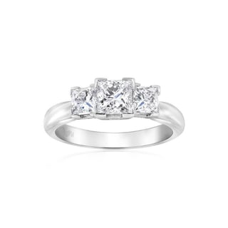 Classic Tria Princess Cut Diamond Ring