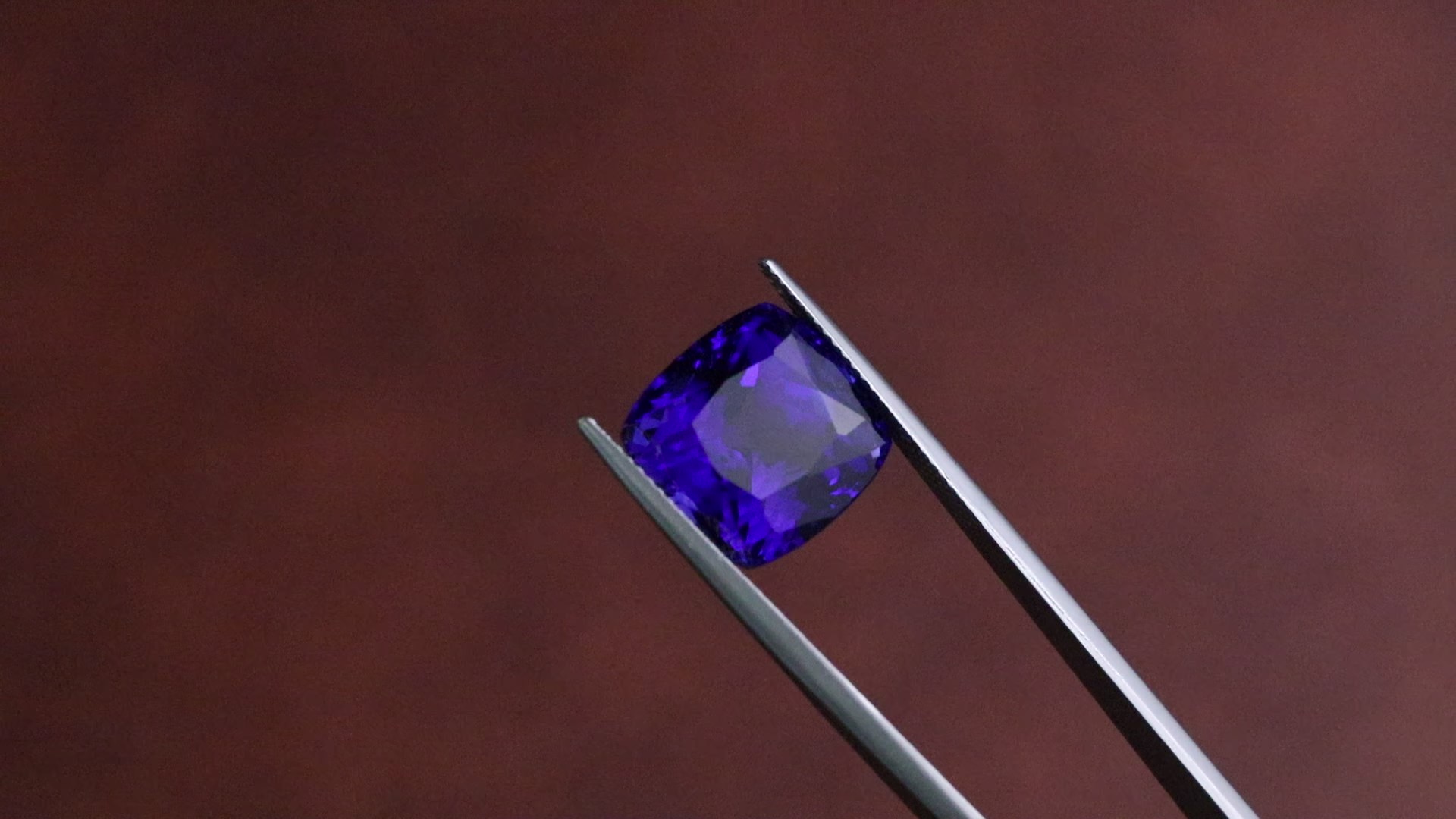 Tanzanite stone